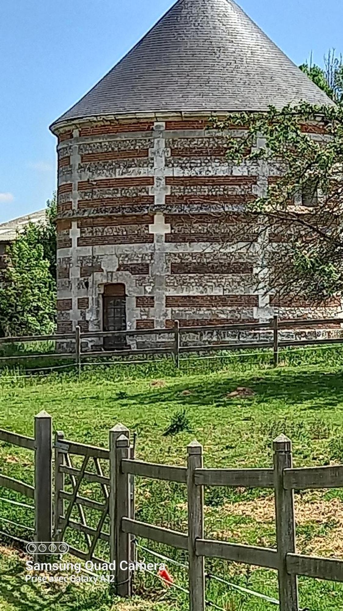 Gite Clos Masure De Blevillot Saint-Gilles-de-la-Neuville Buitenkant foto